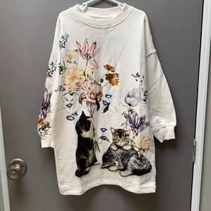 MOLO Sweatshirt. Kittens